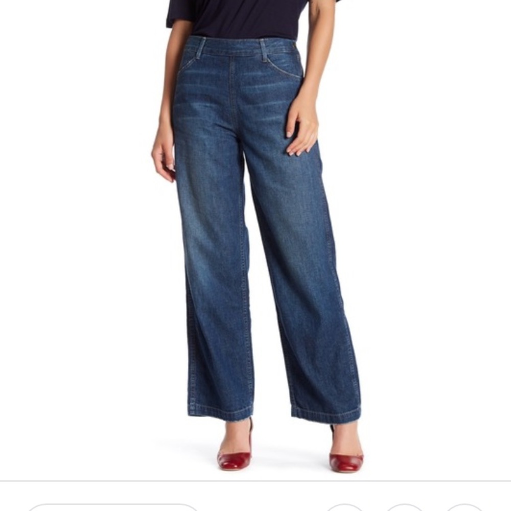 ❗️SOLD❗️Vince side zip wide leg jeans - great condition